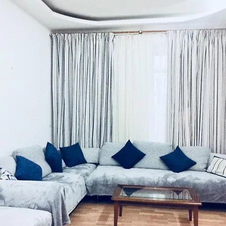3-room On Malopodvalna St Kiev